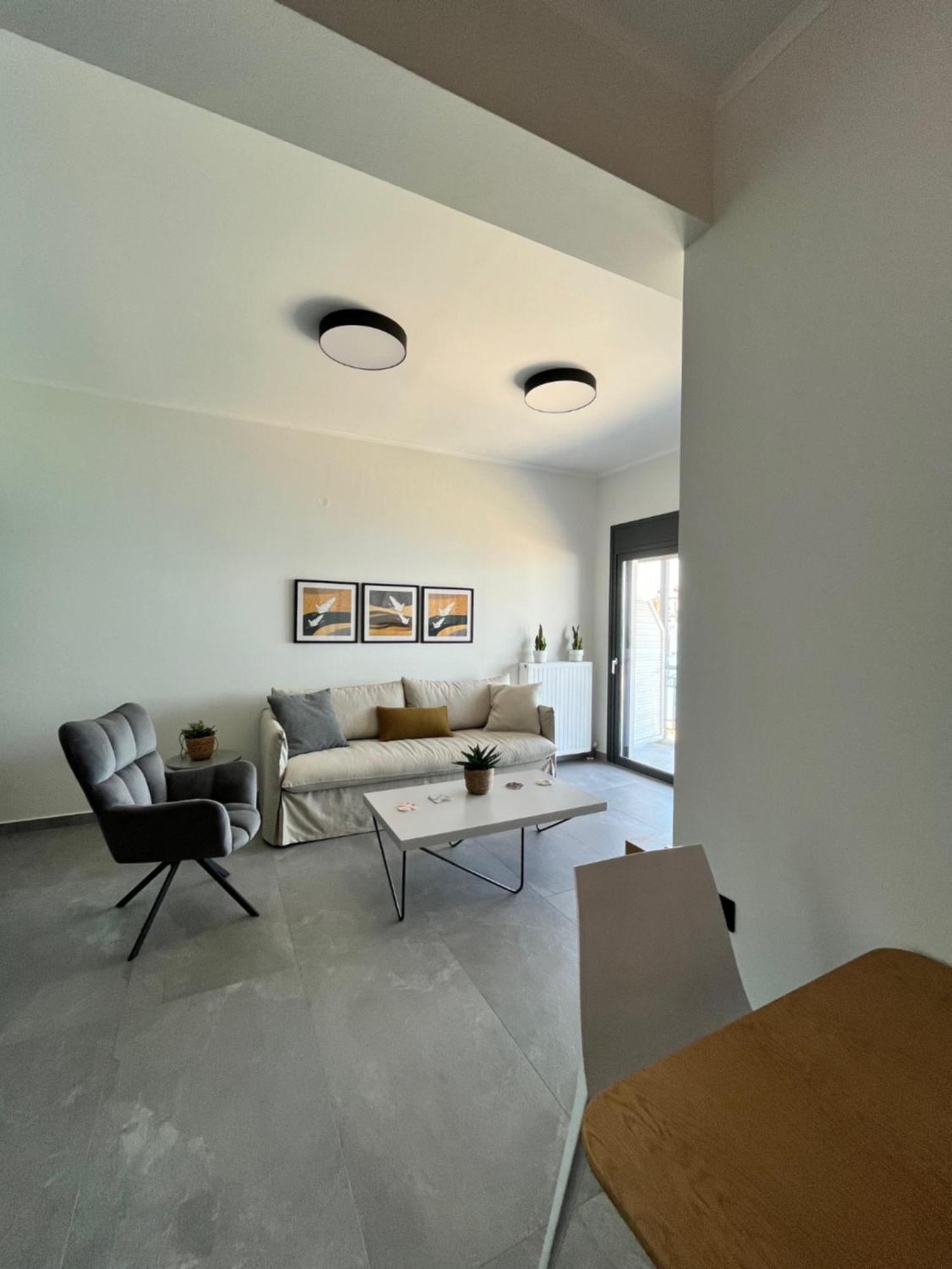Christellie Luxury Apartment Kiáton 外观 照片