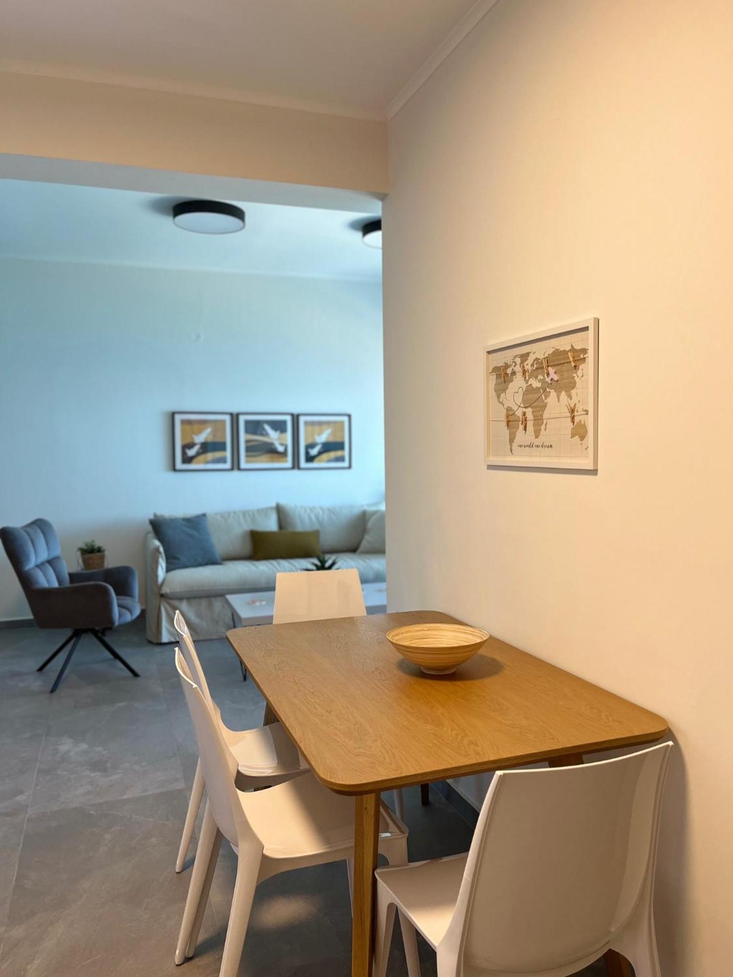 Christellie Luxury Apartment Kiáton 外观 照片