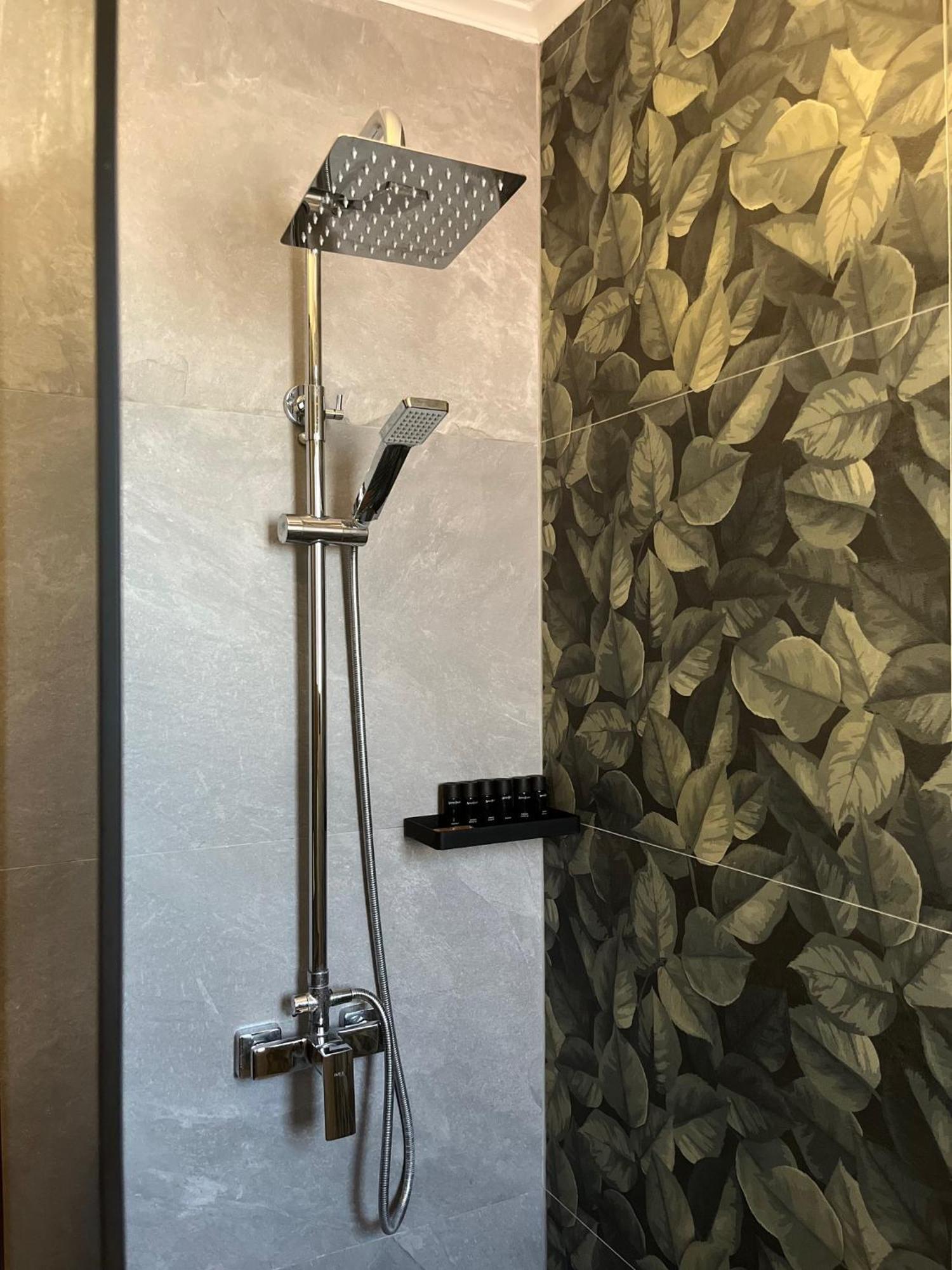 Christellie Luxury Apartment Kiáton 外观 照片